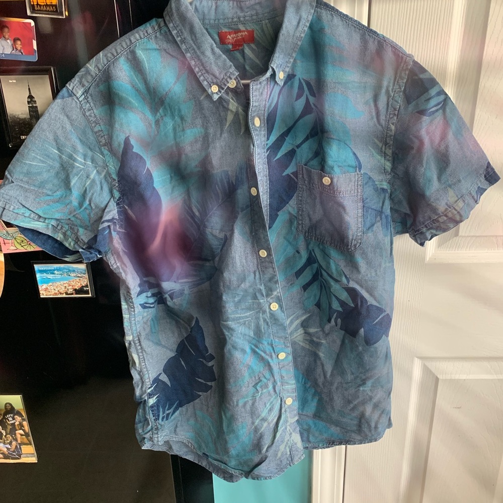 Short Sleeve Tropical Collard Shirt